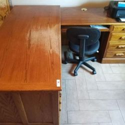 Solid oak L shape desk.