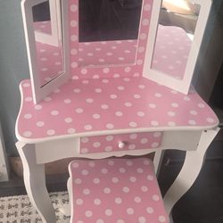 Kids Vanity 