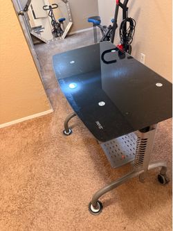 Work desk