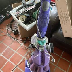 Older Dyson Vacuum All Attachment Works