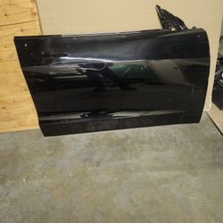17-23 Tesla Model 3 Right Passenger Front Door Shell 