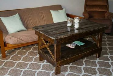 reclaimed wood coffee table