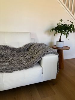 Chunky Knit Throw Blanket