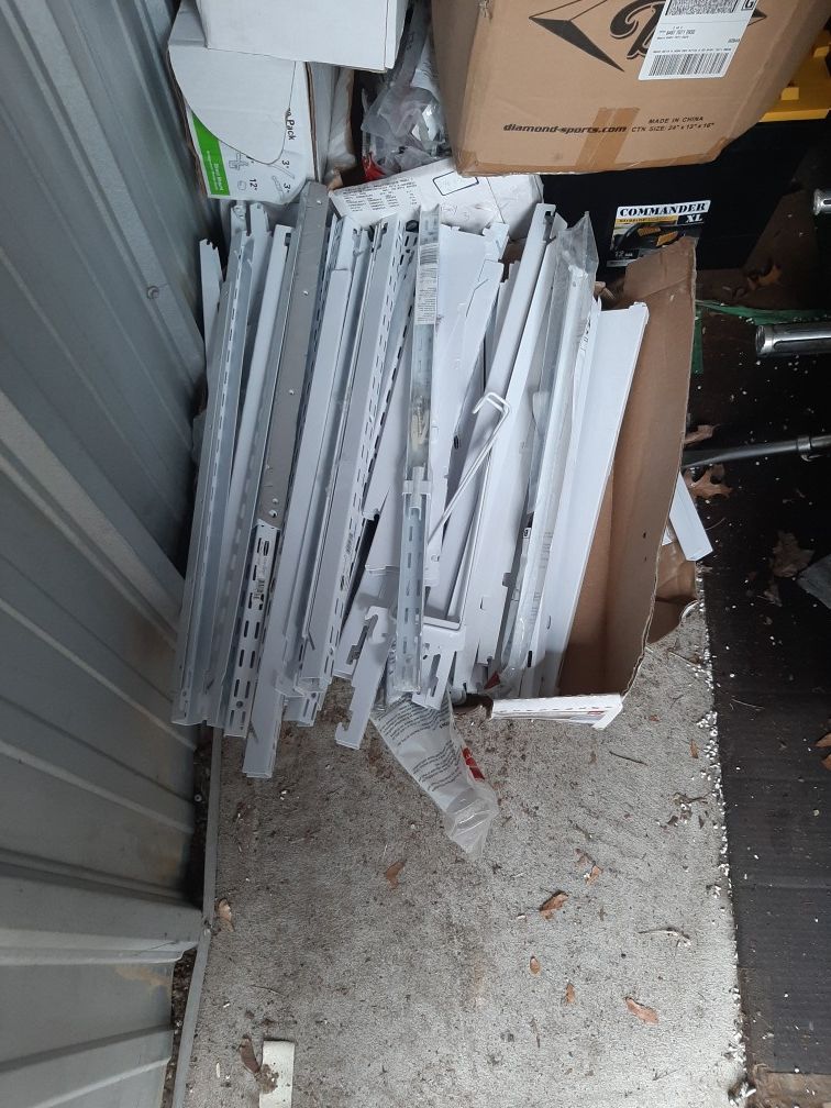 Rubbermaid shelving brackets lot