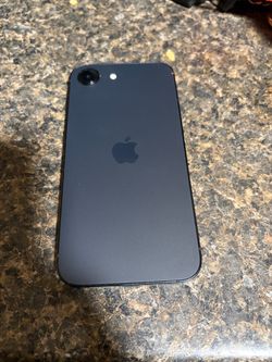 iPhone 16e