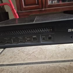 Xbox one console (NO CONTROLLER INCLUDED)