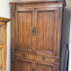 Freestanding wardrobe armoire cabinet