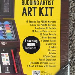 Art Kit 102 Pieces. Brand New 
