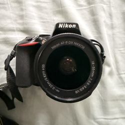 Nikon D5600 DSLR Camera + 18-55mm Kit Lens — Barely Used