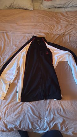 Jordan zip up