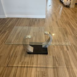 Glass Coffee Table 50”x28”x18.5”