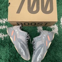 Yeezy 700