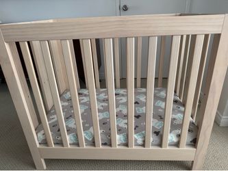 Babyletto Origami Mini Crib + Mattress
