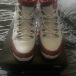 $200 Men’s Jordan 9s Worn Once Size 13