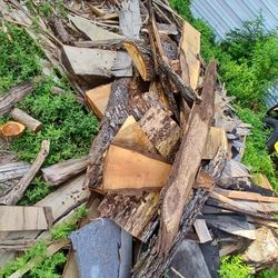 FREE--FREE  WOOD SCRAP 