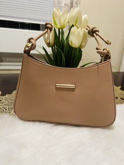 Elegant handbag