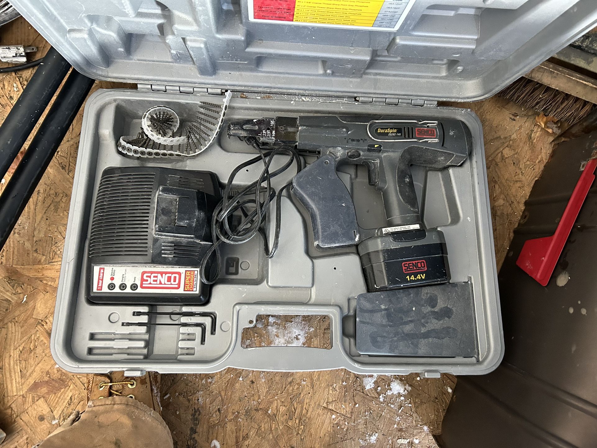 Senco Battery Operated Screw Gun