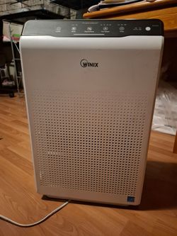 AIR Purifier  very good condition / Purificador de aire muy bueno