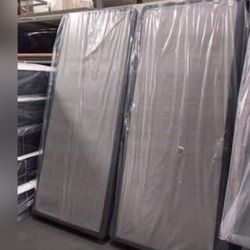 King size box spring / Base