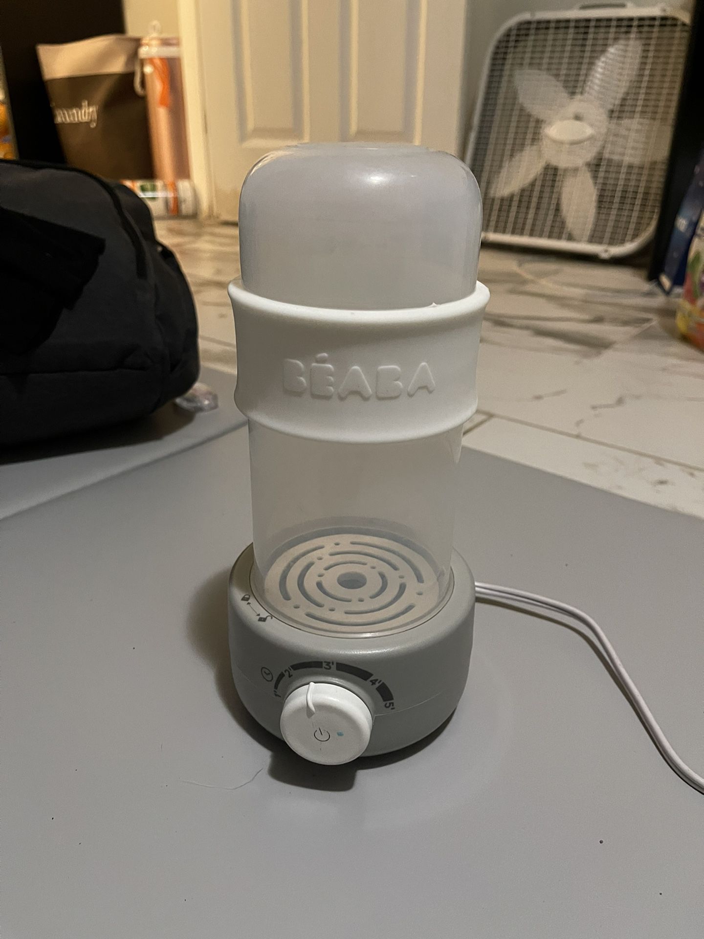 BEABA BabyMilk Ultra-Fast Bottle Warmer in Cloud