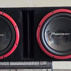 2 12in pioneer champion series subwoofers with ported box