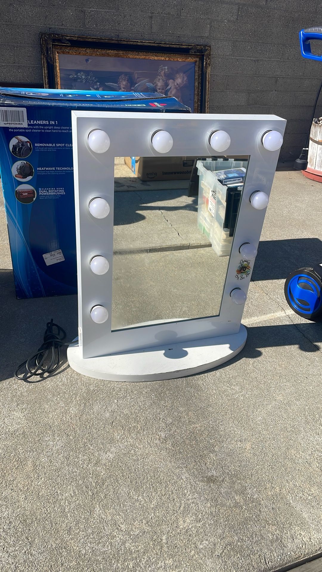 Light Up Make Up Vanity