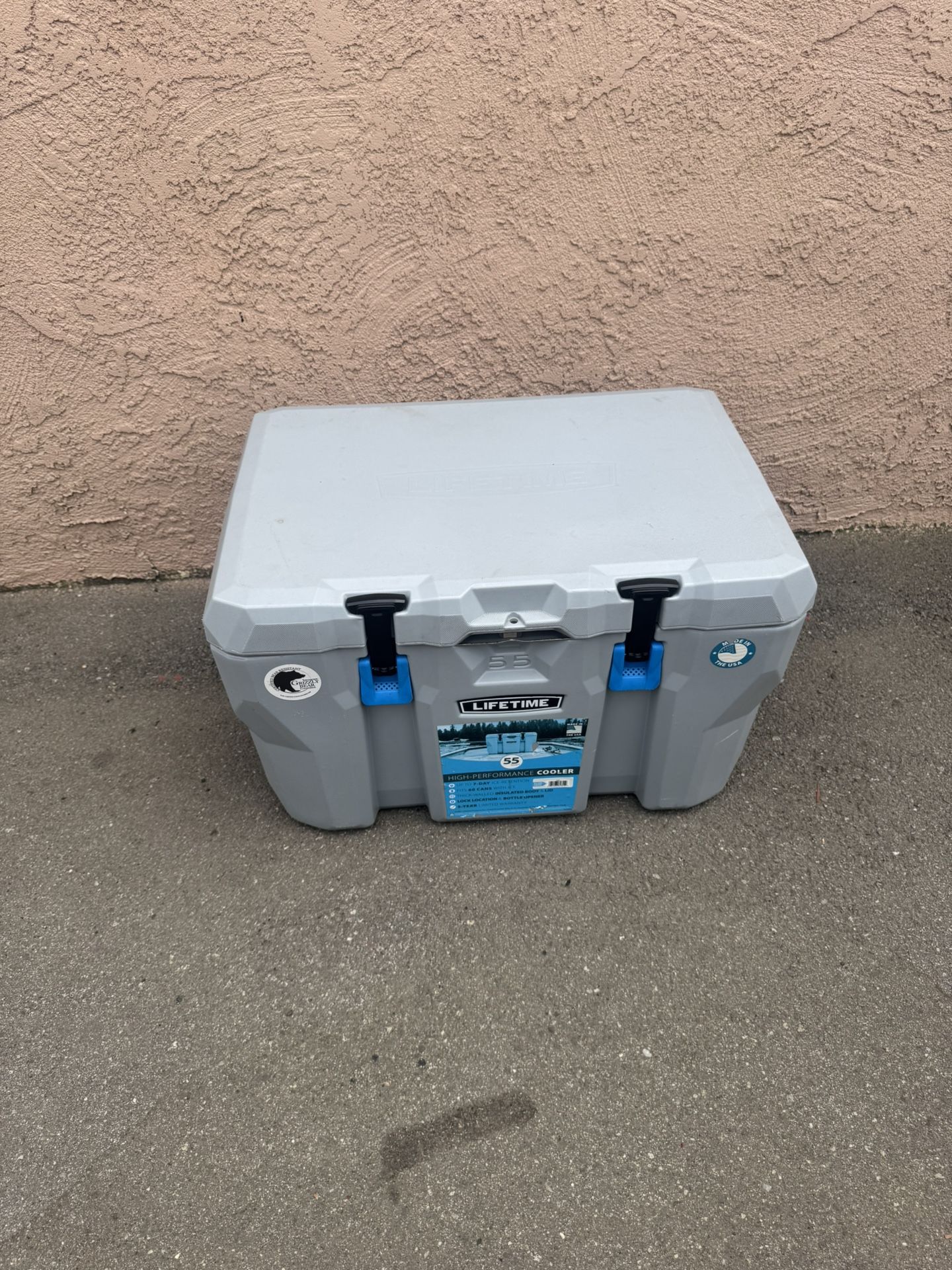 Lifetime 90820 55 Quart High Performance Cooler, Grey