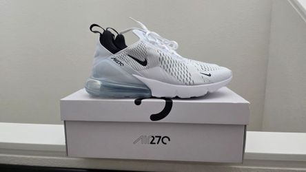 Nike Air Max 270 - Sz 10.5