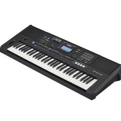 Yamaha PSR 473. Con ritmos