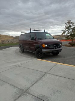2006 Ford E350