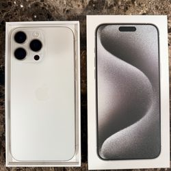 iPhone 15 pro max ( unlocked ) 512 GB