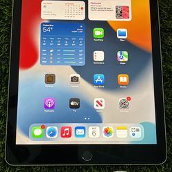 iPad Pro. Like New And Unlocked! 