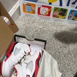 Toddler Fire Red 5’s SIZE 6c