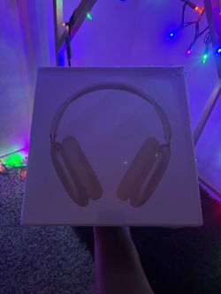 Apple AirPods Max (starlight) - Brand New / Factory Sealed