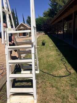 Heavy duty A frame pool ladder/step