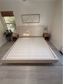 BEDROOM SET