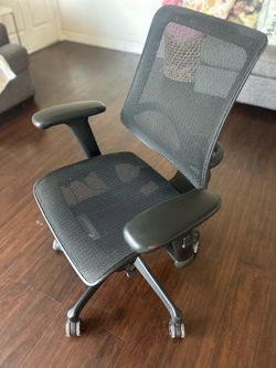 Adjustable Office Chair