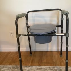 Folding Commode