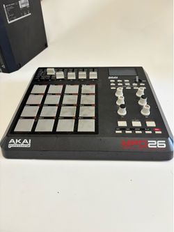 Akai professional mpd 26