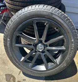MERCEDES 22” Wheels