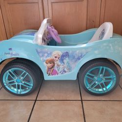 DISNEY  FROZEN  CAR POWERWHEEL 