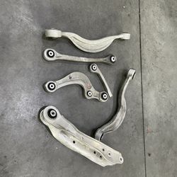 Audi Q5/SQ5 2021 Rear Right Control Arms 