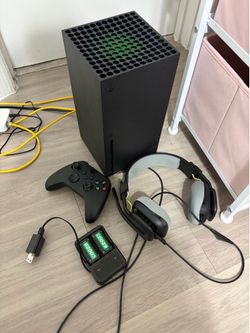 Xbox Series X Bundle (Brand New)