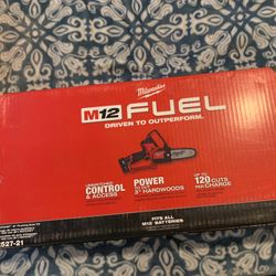 M12 Fuel 6 Inch Pruning Saw Kit 