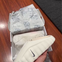 Nike mind slide Sail size 10 mens