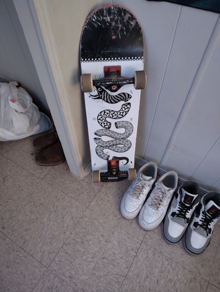 Skateboard 