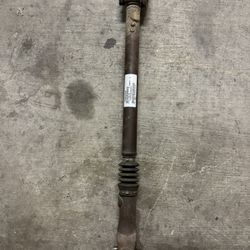 2001 Axel  / Differential 