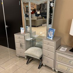 3 PC Vanity Set