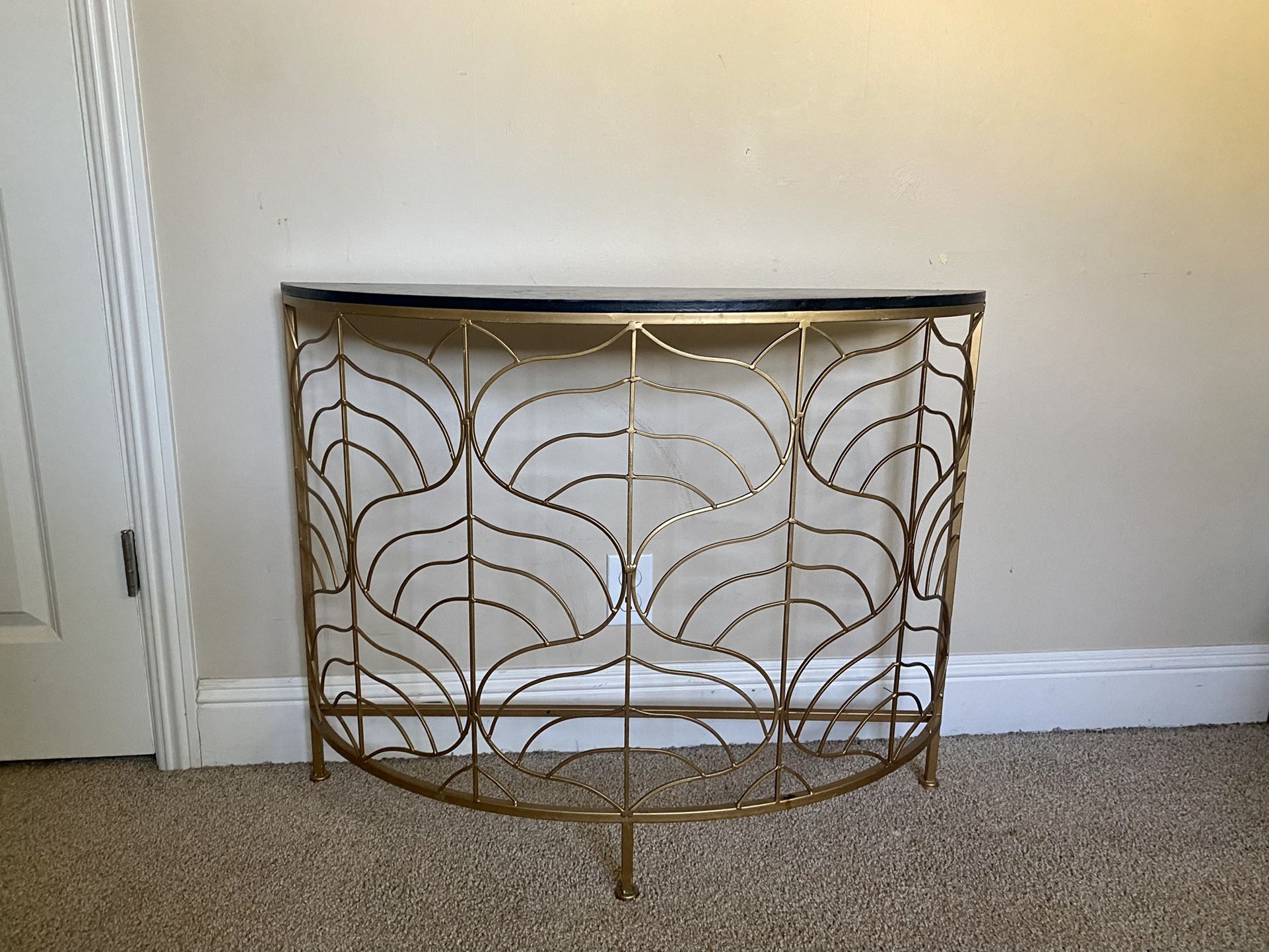 Entryway Table for Sale in Fresno, CA OfferUp