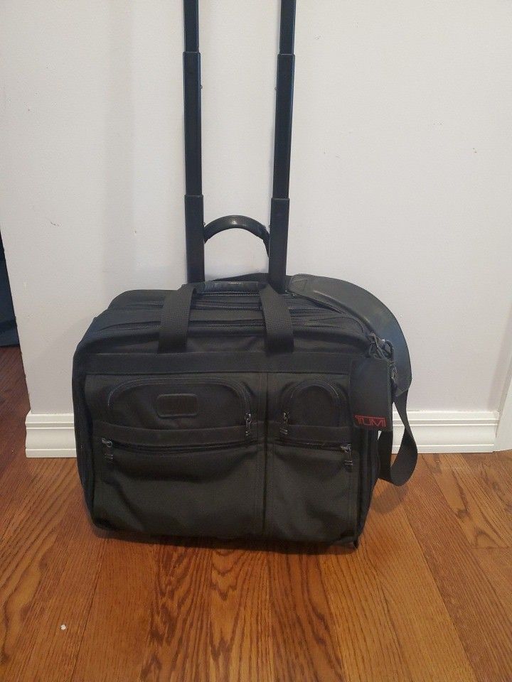 Tumi Alpha Rolling Expandable Briefcase Laptop  over night wheels Bag deluxe